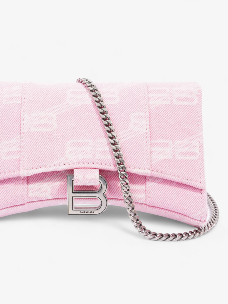 Hourglass Wallet On Chain Pink Denim Image 1