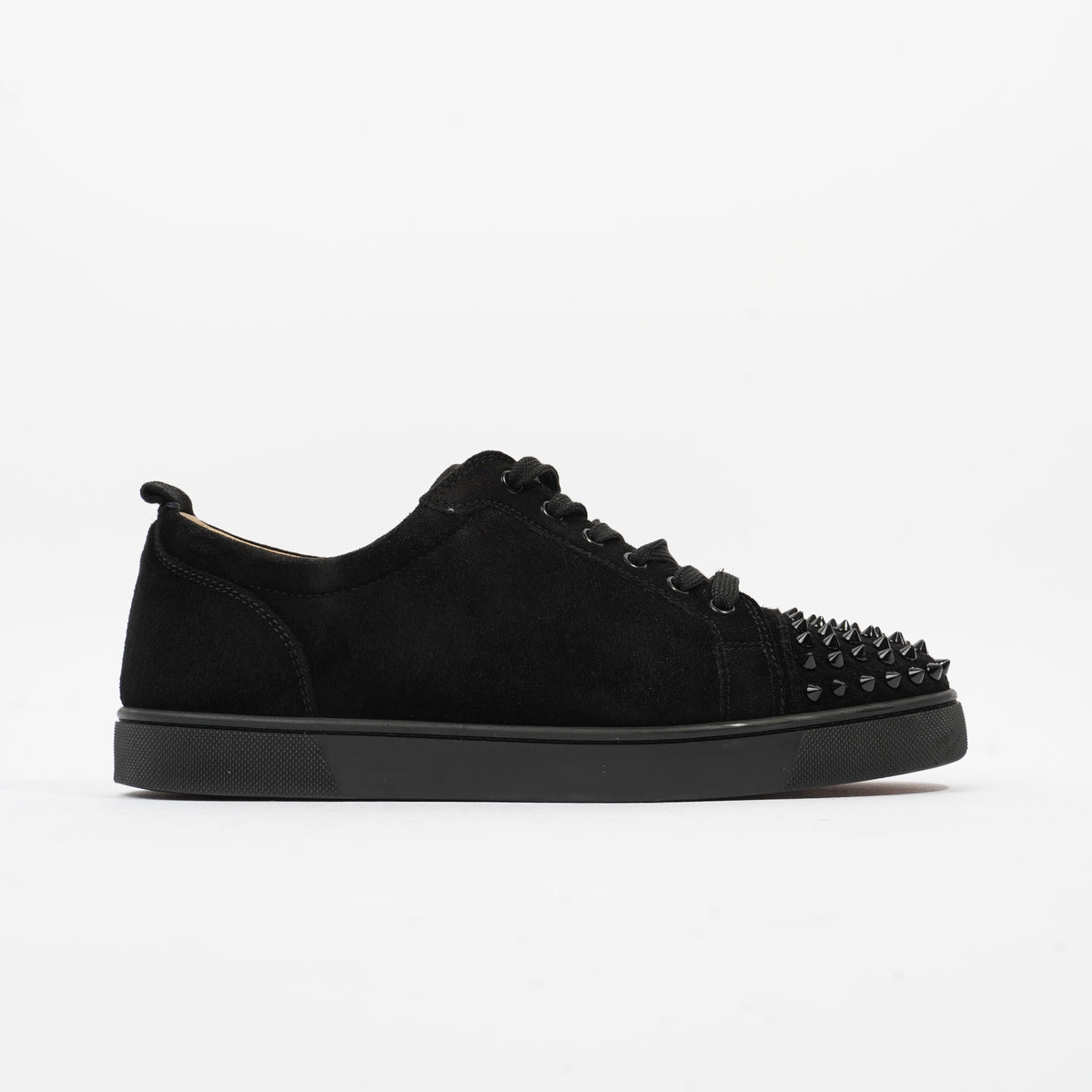 Louboutin junior hot sale spike black