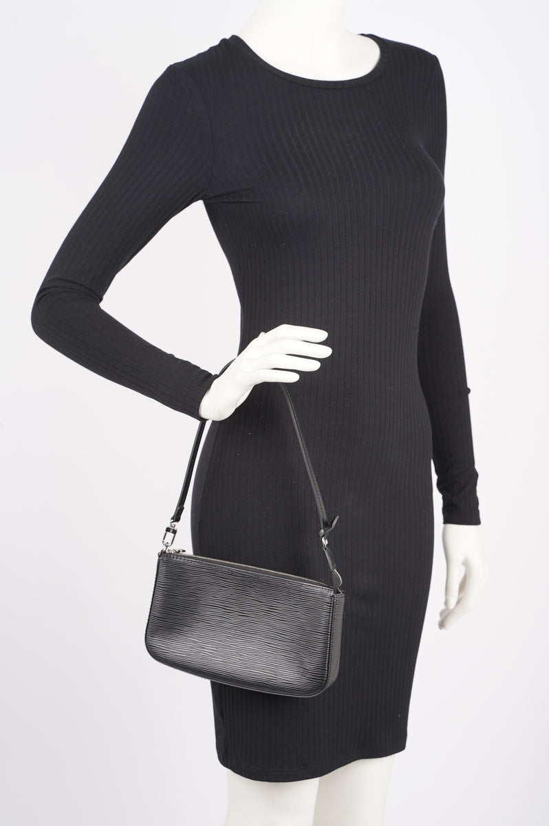 Louis Vuitton Womens Pochette Accessoires Black Epi Leather