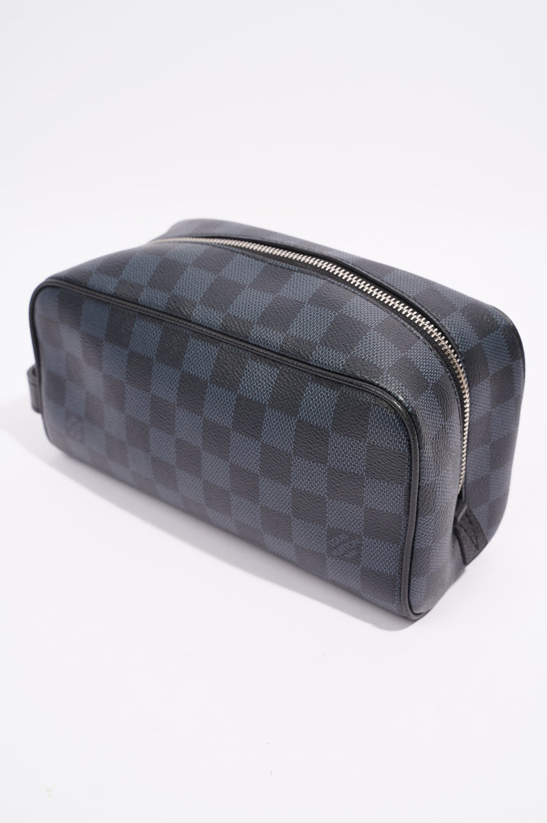 Louis Vuitton Damier Graphite Canvas Dopp Kit Toilet Pouch Louis Vuitton