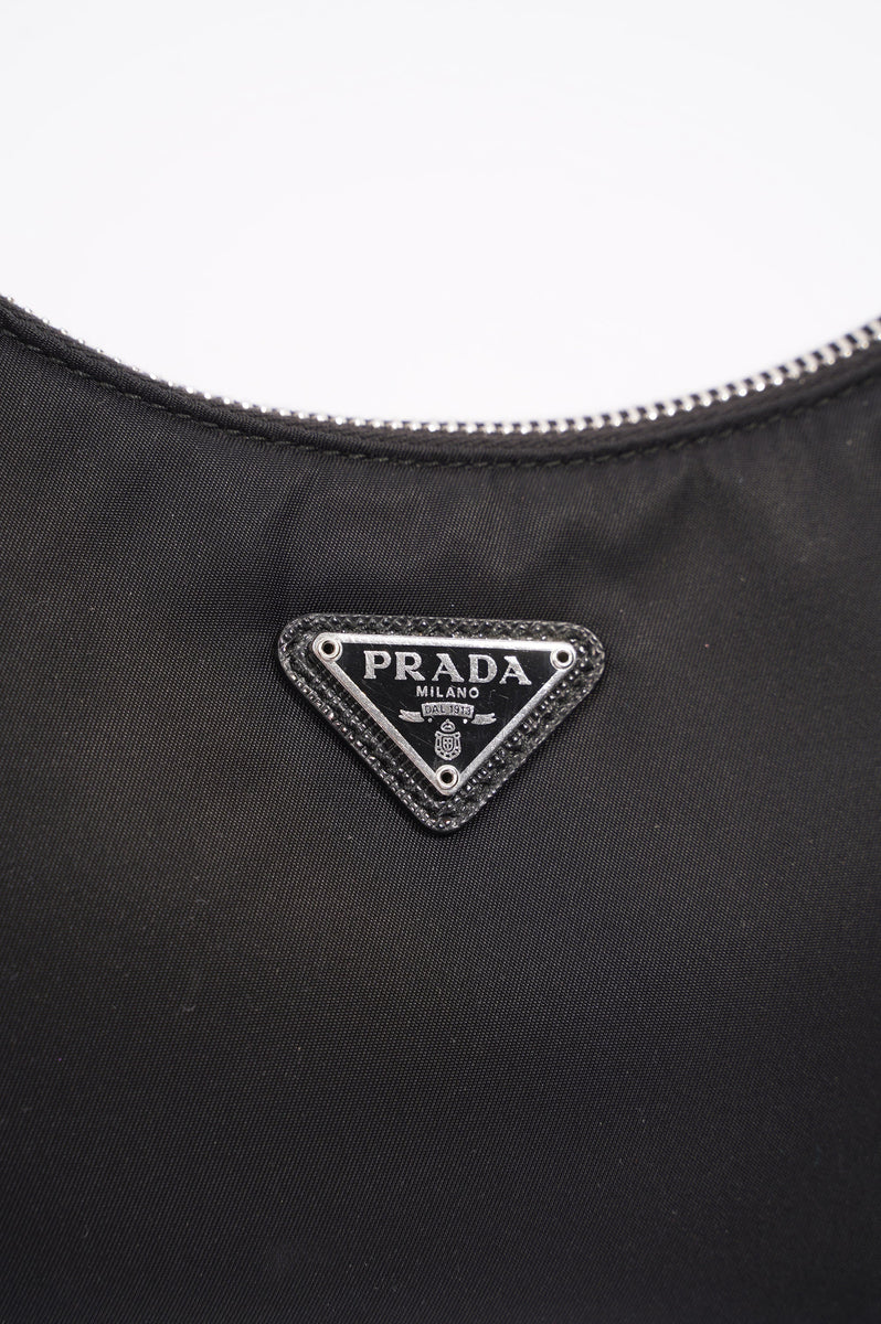 Re Edition 2005 Small Leather Shoulder Bag in Black - Prada