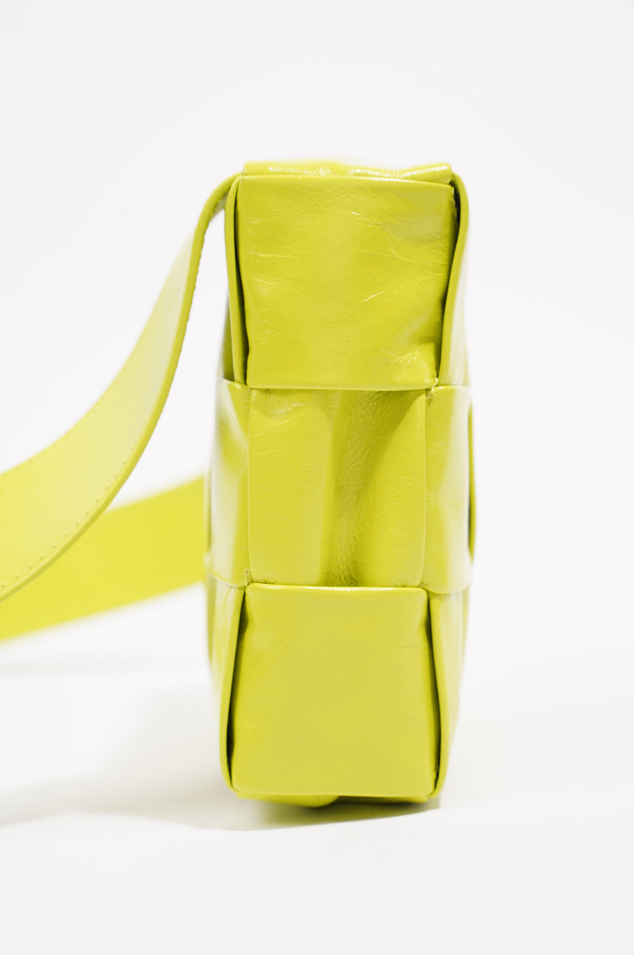 Bottega Veneta Mens Cassette Sling Bag Kiwi Green Image 8