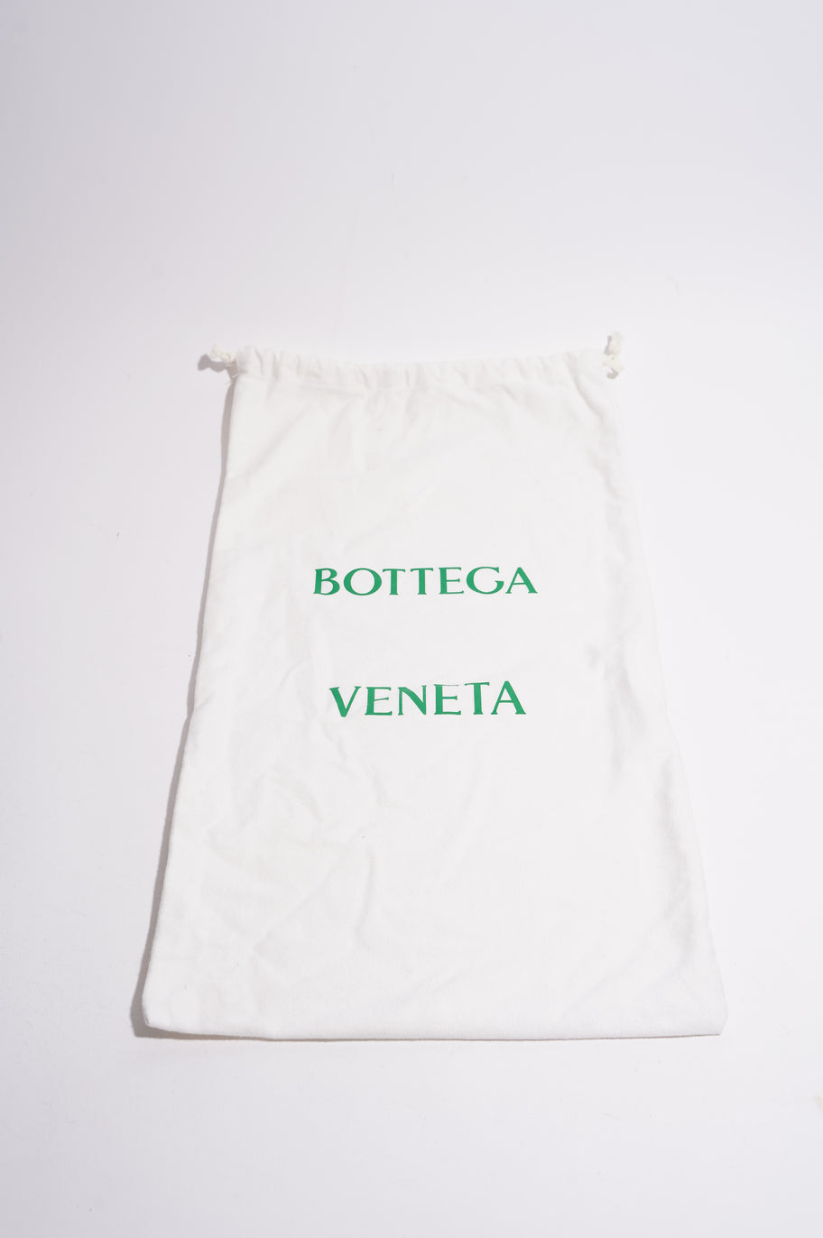 Bottega Veneta Mens Cassette Sling Bag Kiwi Green Image 17