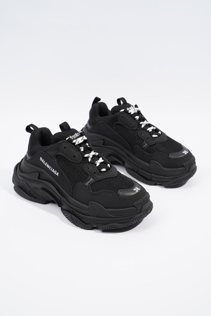 Balenciaga triple s vestiaire collective hot sale