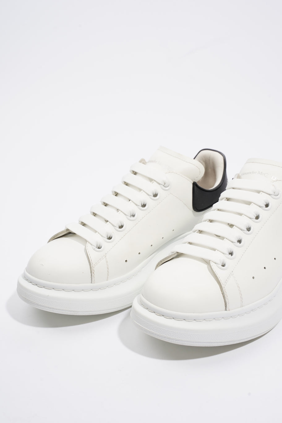 Oversized Sneaker White / Black Tab Leather EU 38 UK 5 Image 9