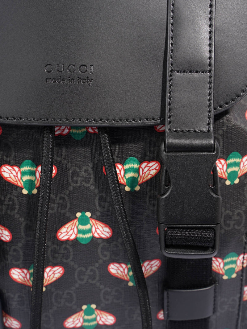  GG Supreme Bee Backpack Black / Red And Green Bee Print Coated Canvas