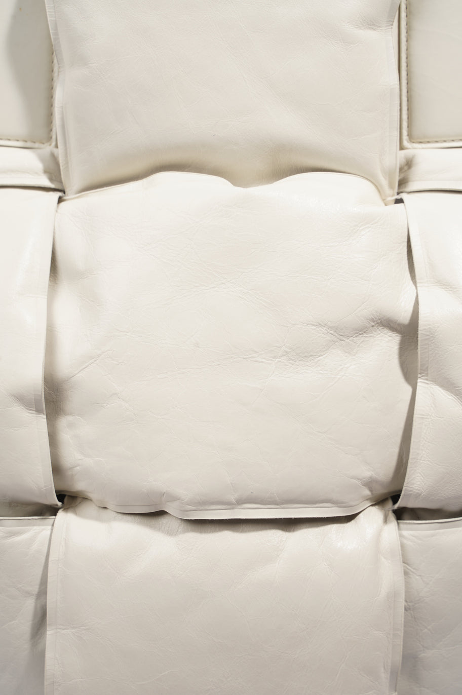 Padded Maxi Intrecciato XL Tote White Calfskin Leather XL Image 3