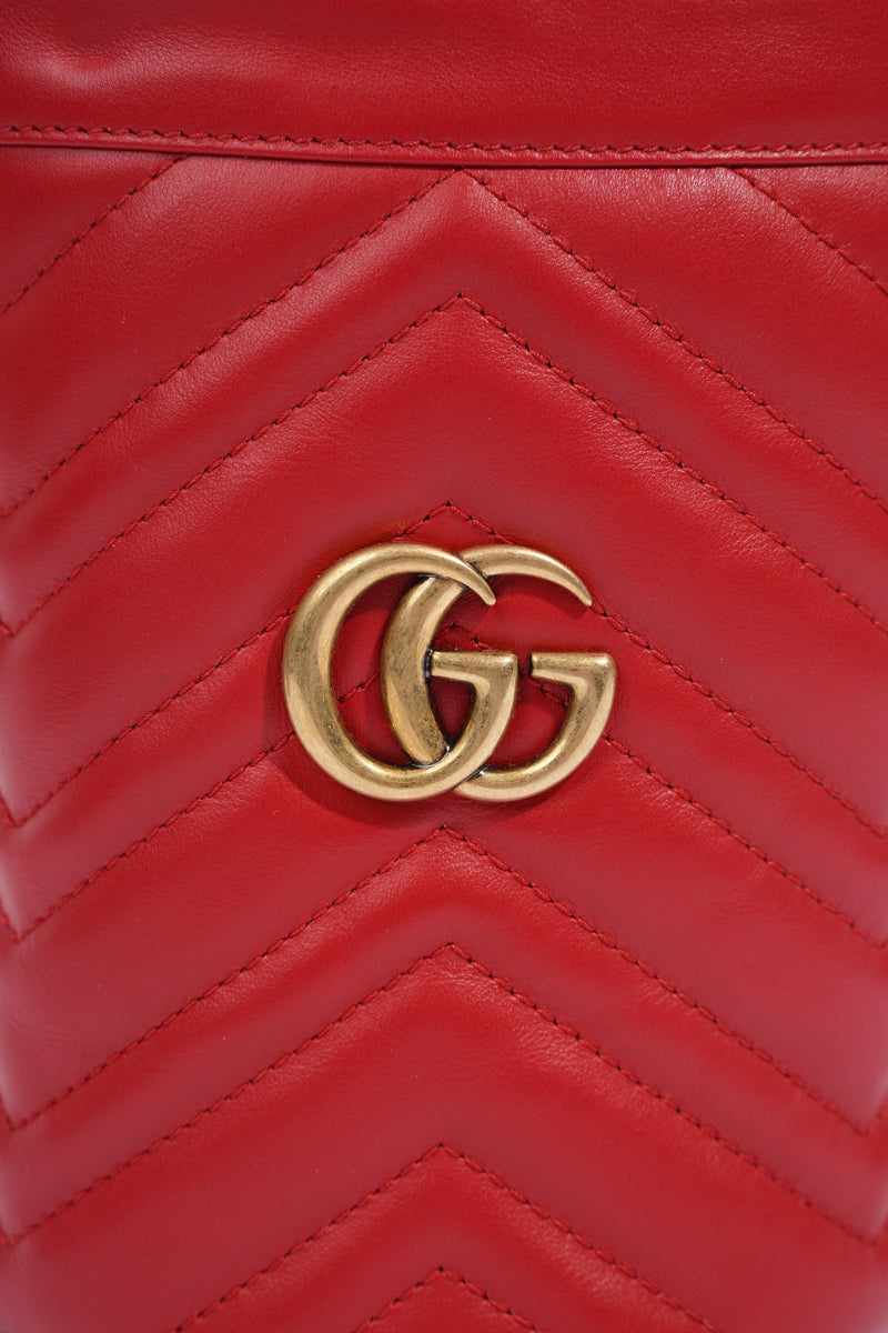 Red gucci 2024 bucket bag