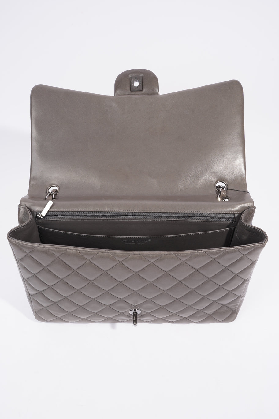 Jumbo Classic Single Flap Grey Lambskin Leather Image 9