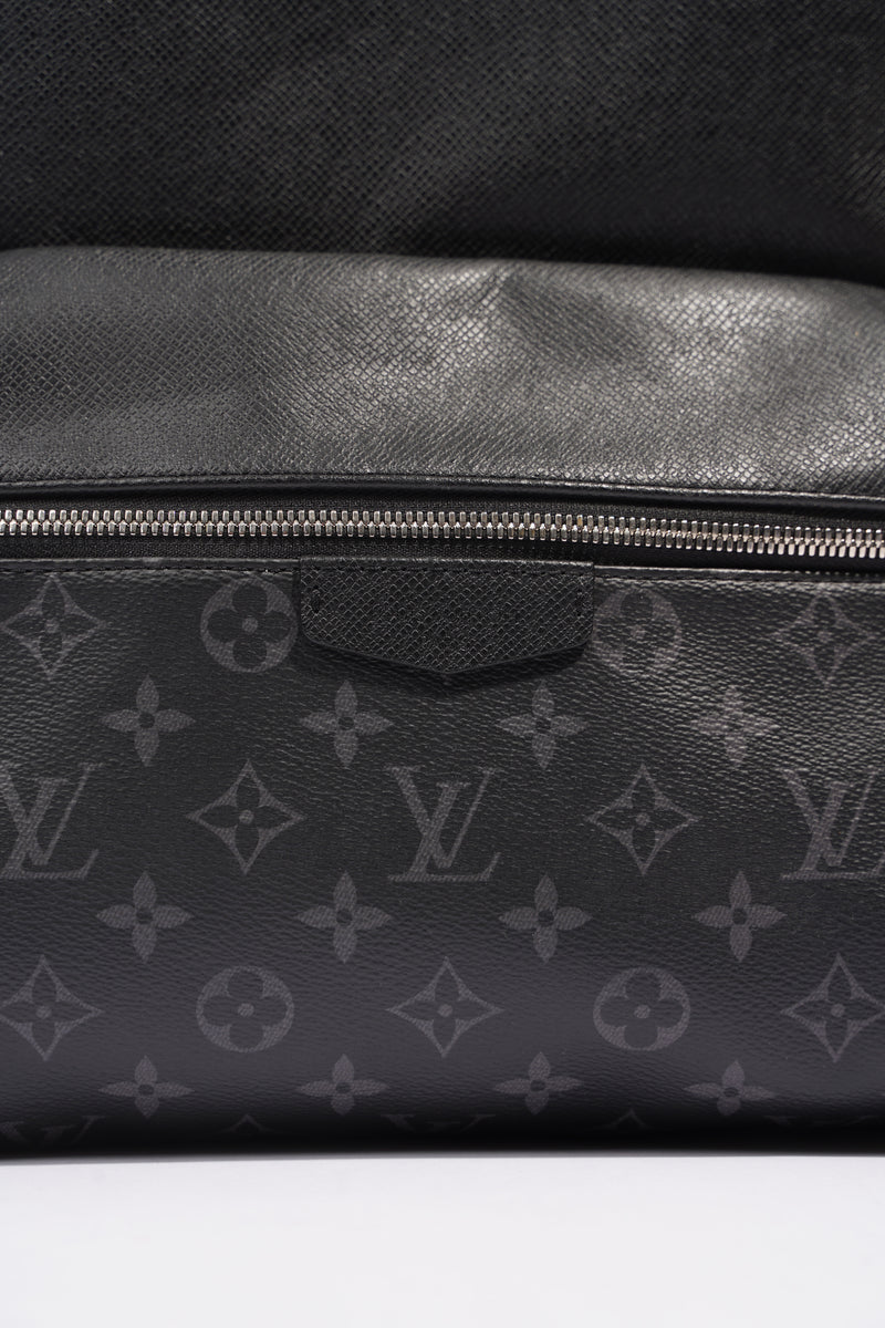 Louis Vuitton Taïga Monogram Eclipse Discovery Backpack PM - Green