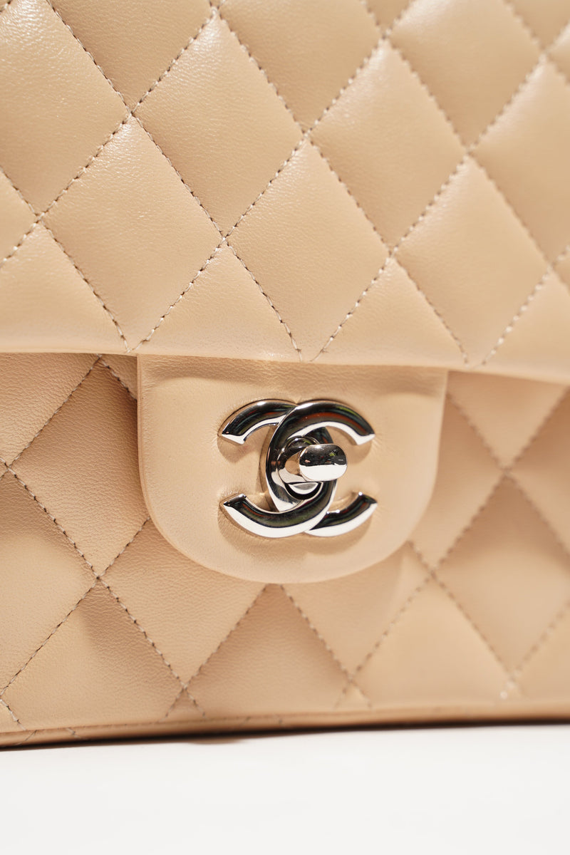 Chanel Womens Classic Flap Beige Caviar Large – Luxe Collective