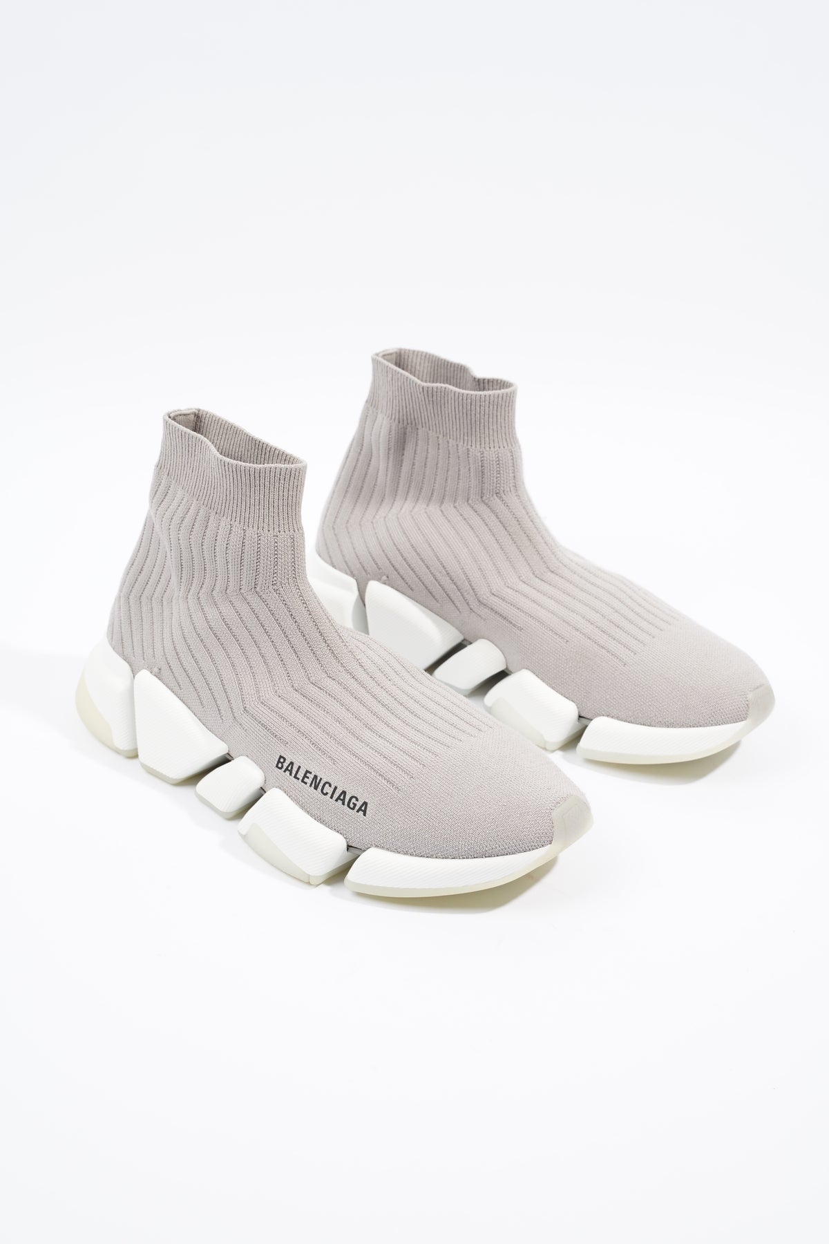 Grey balenciaga hotsell speed runners