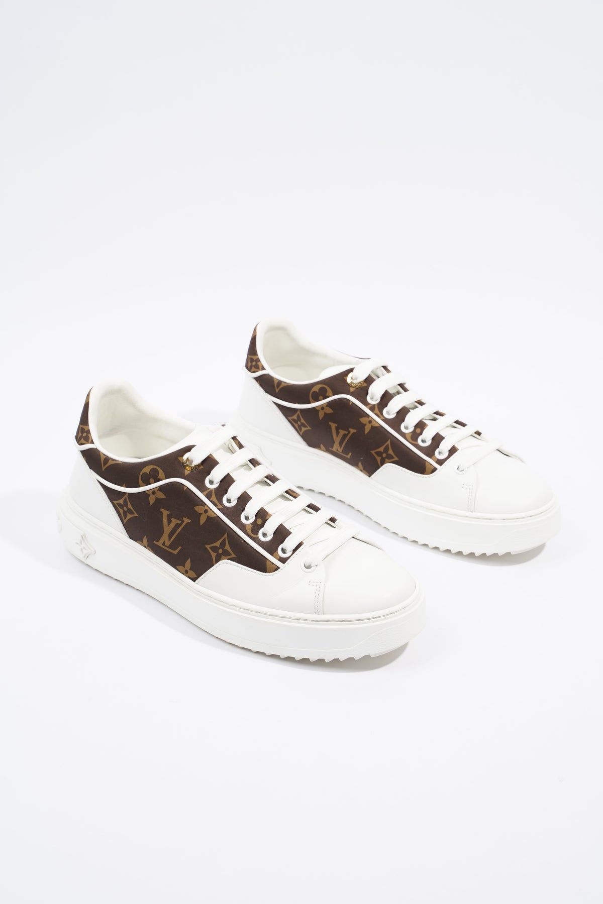 Louis Vuitton MONOGRAM Louis Vuitton TIME OUT SNEAKER