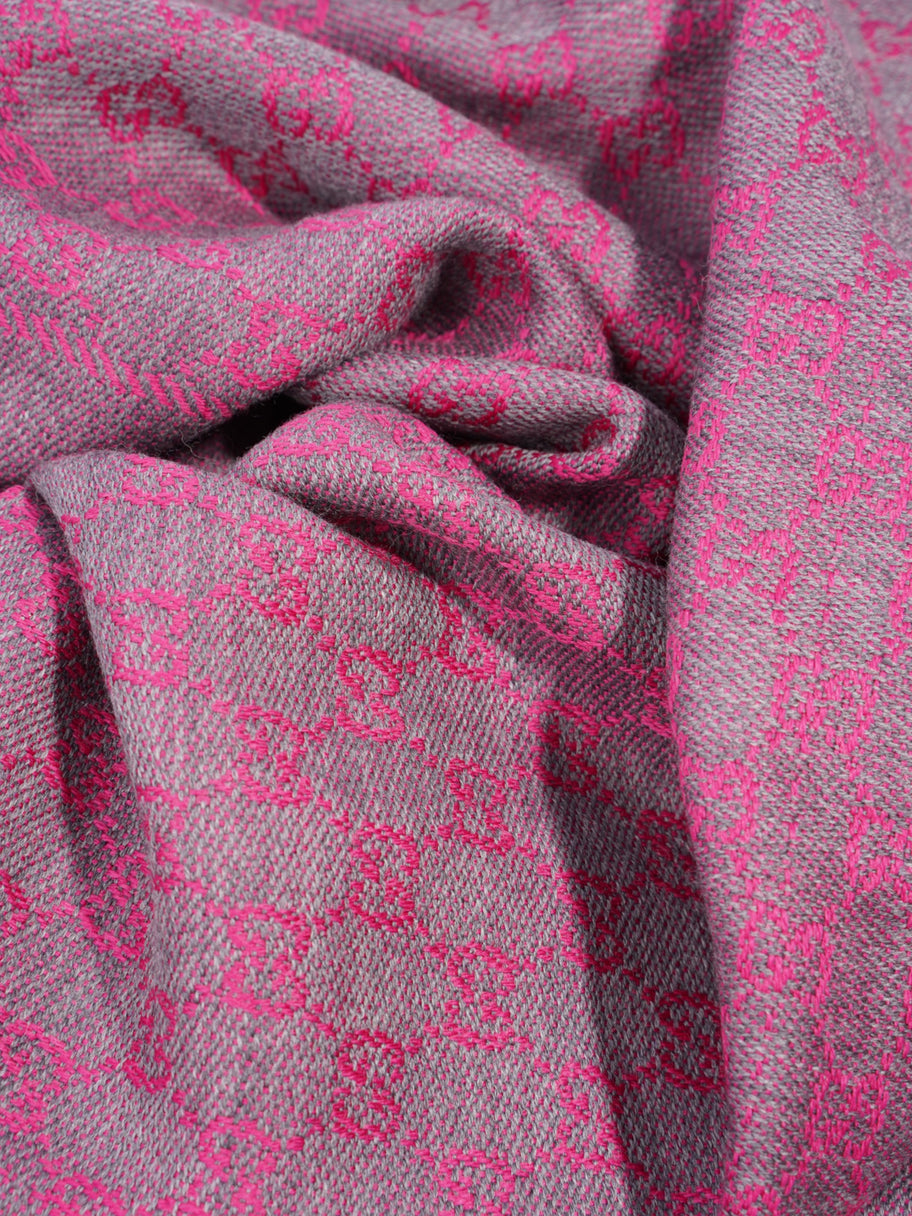 Gucci GG Fringe Scarf GG Pink / Grey Wool Image 4