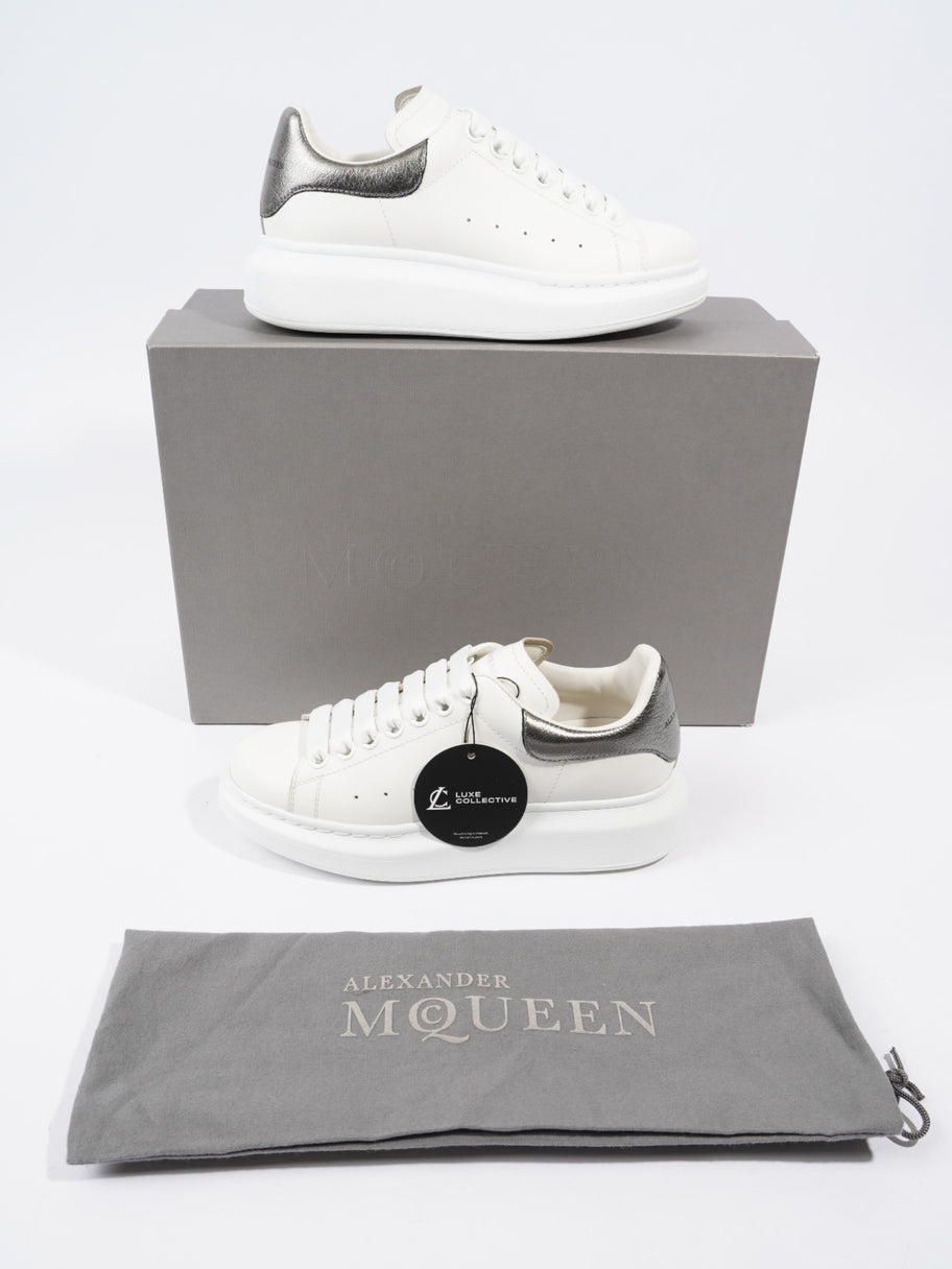 Alexander mcqueen trainers triple white on sale