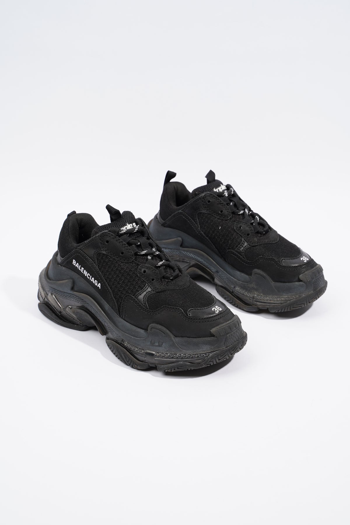 Balenciaga triple s black sales 36