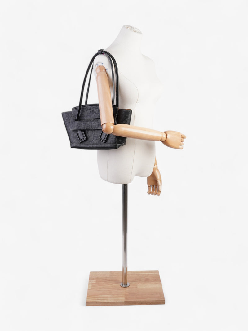  Bottega Veneta Arco Tote Black Grained Leather Small