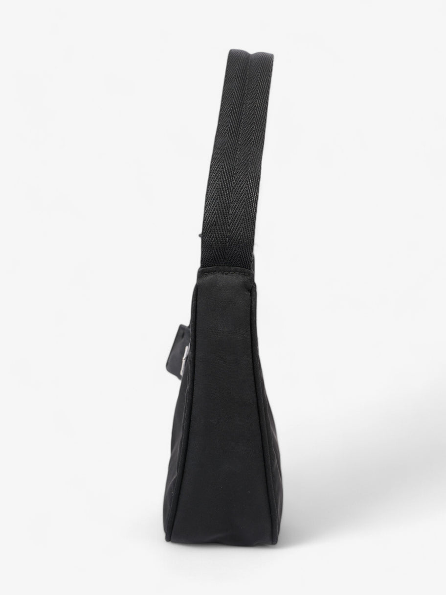 Prada Hobo Re-Edition 2000 Black Nylon Image 3