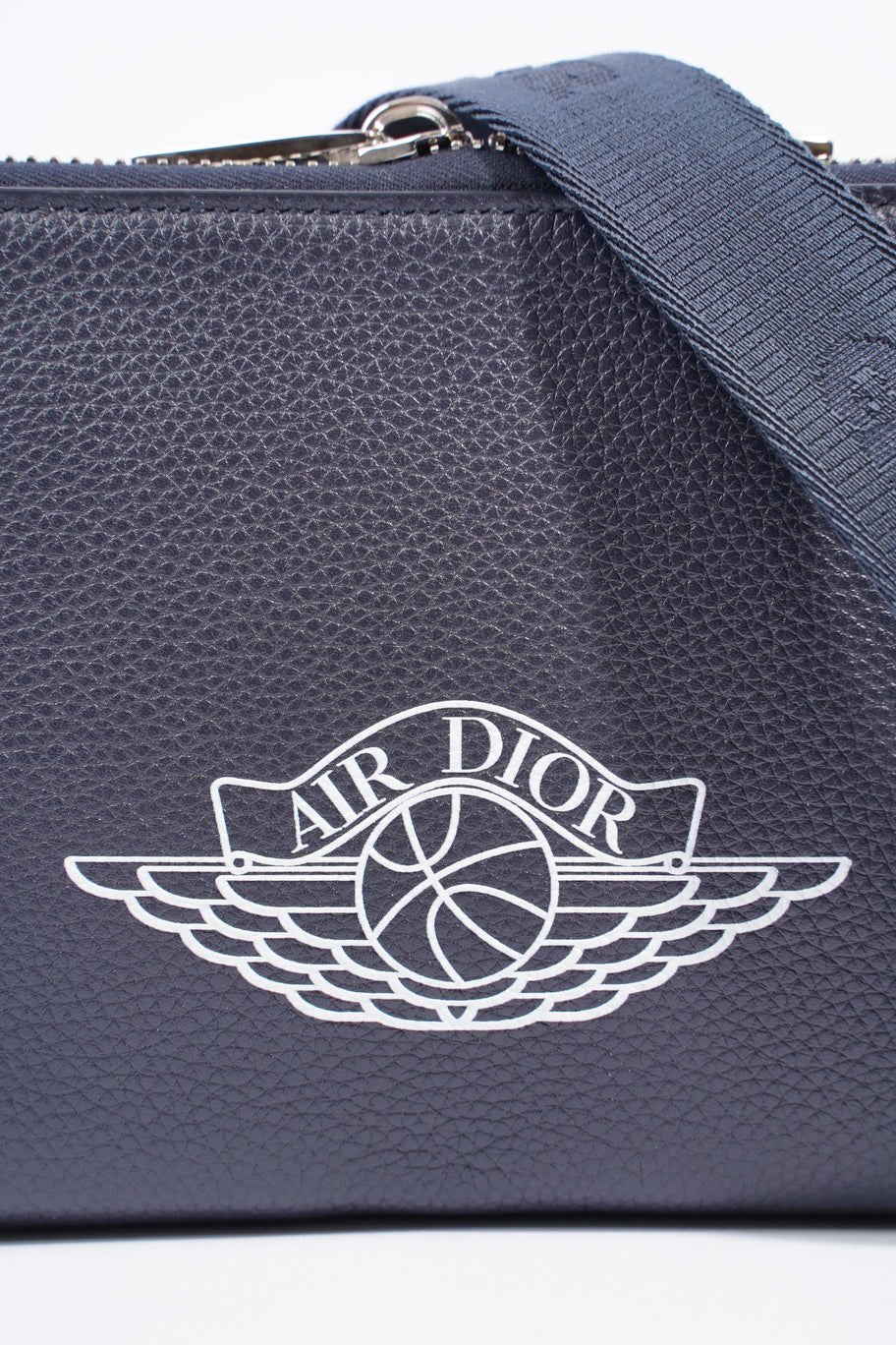 Dior x Jordan Navy / White Leather Image 3