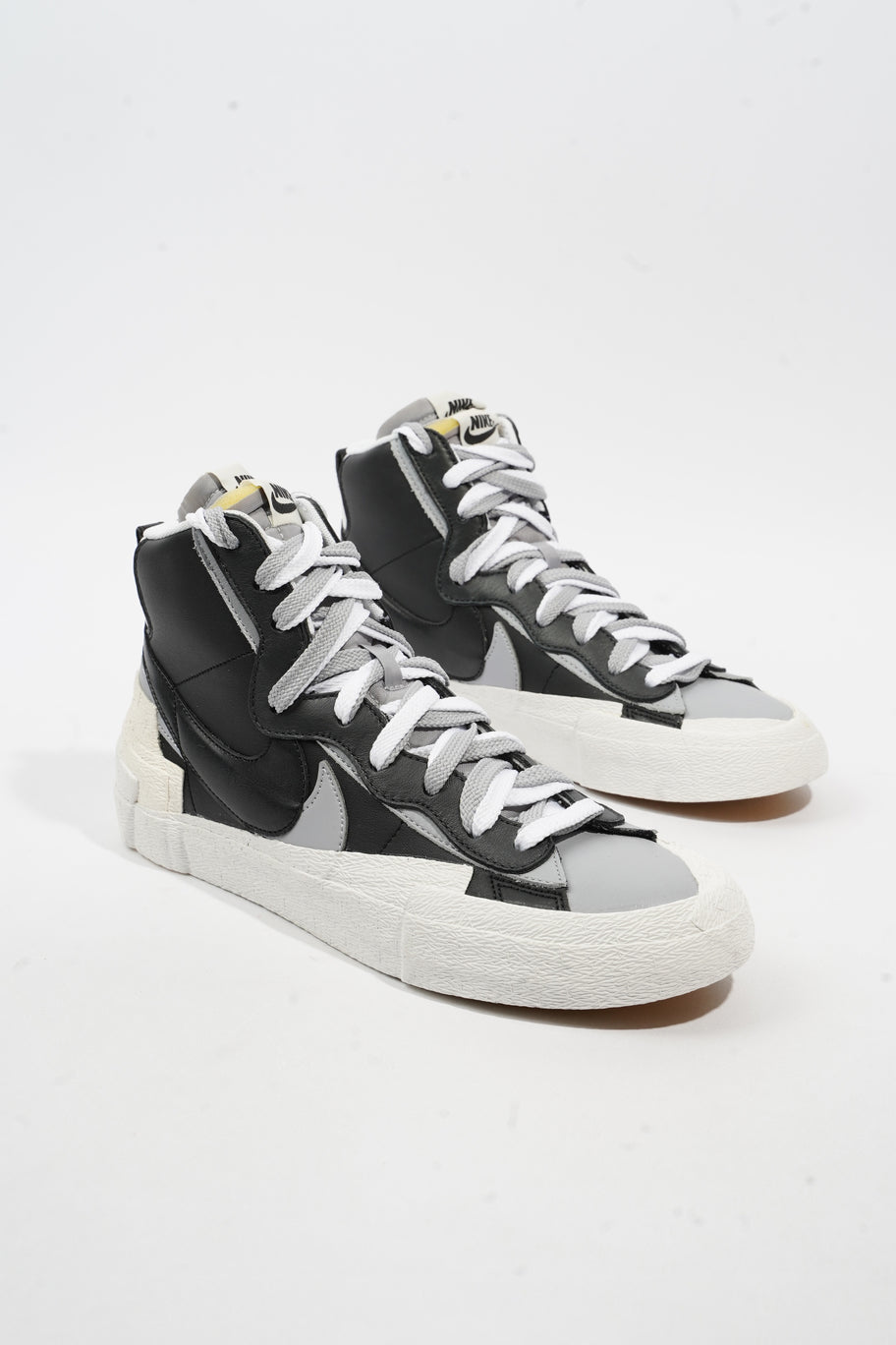 Blazer Mid Sacai Black Grey Black Wolf Grey White Leather EU 42.5 Luxe Collective