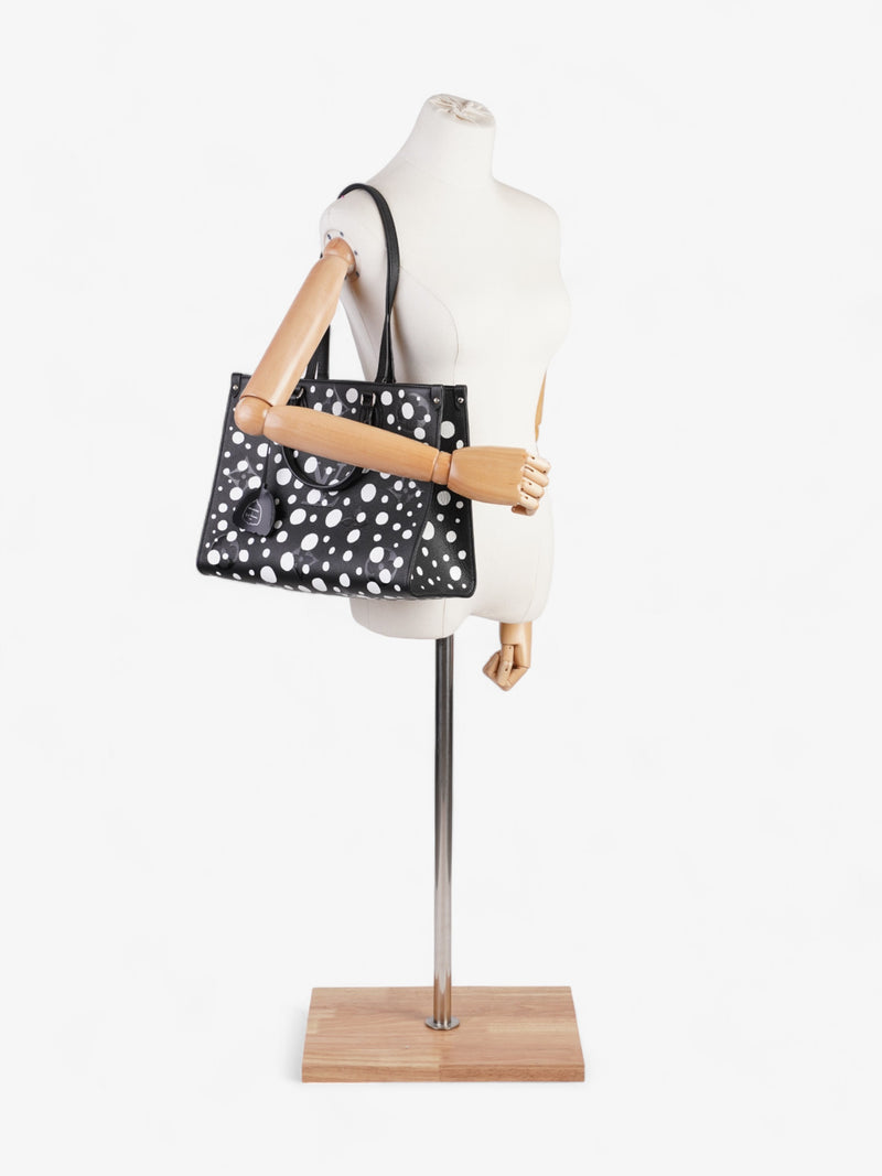  Louis Vuitton On The Go Yayoi Kusama Tote Black / White Empreinte Leather MM