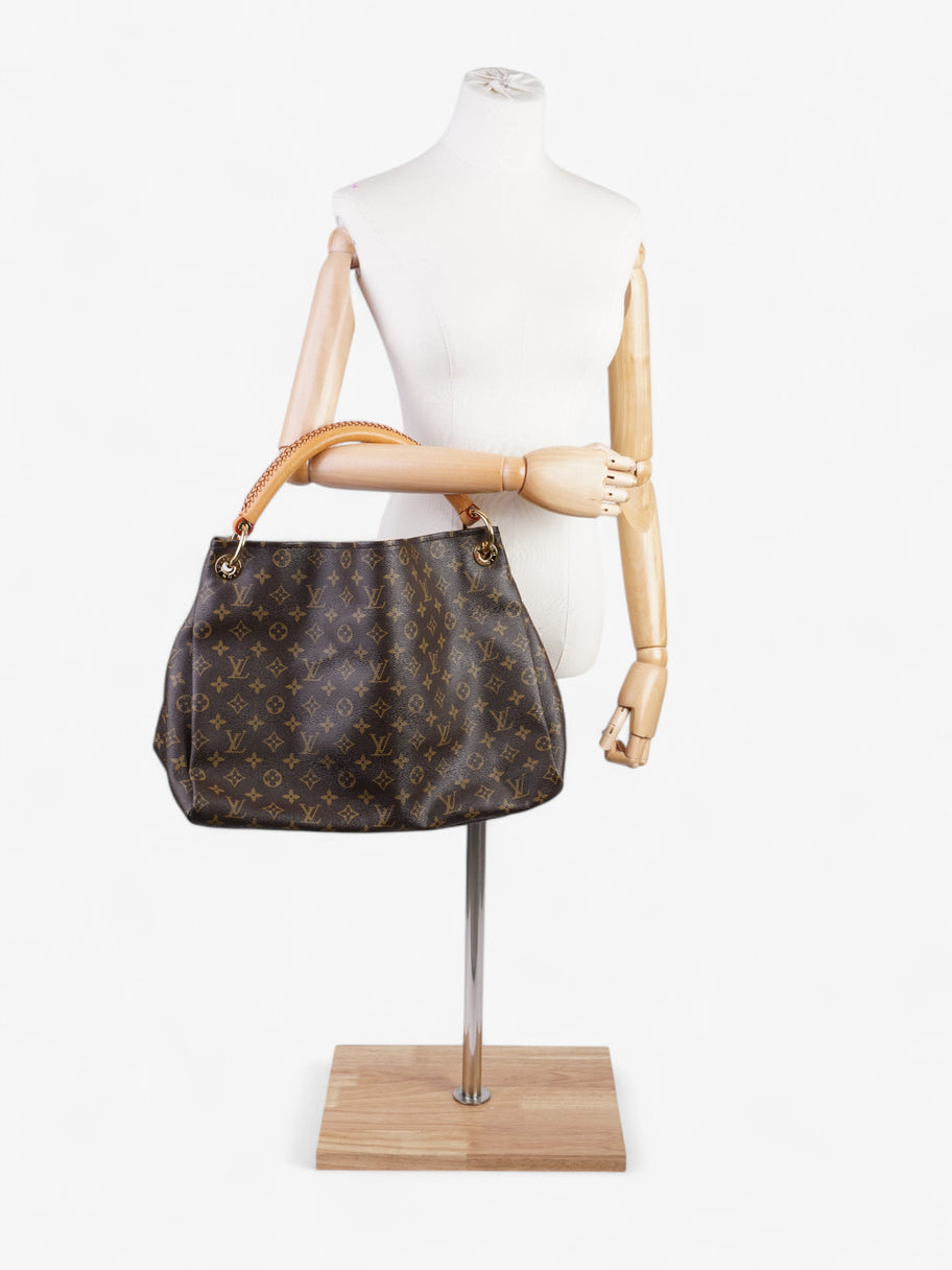 Louis Vuitton Artsy Monogram Canvas MM Image 2