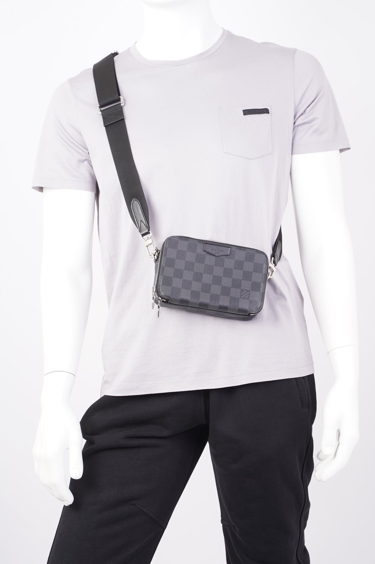 Louis Vuitton Alpha Wearable Wallet Purse Shoulder Bag Calfskin Black  Men's TGIS