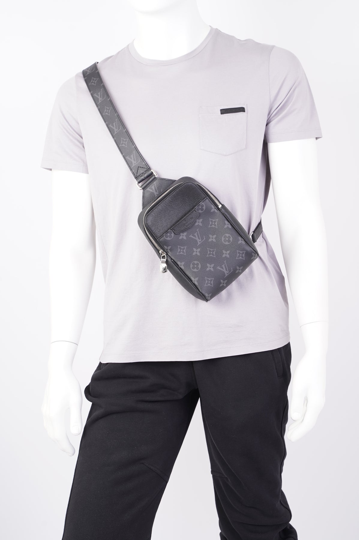 Louis Vuitton LV Outdoor slingbag eclipse Black Cloth ref.876169 - Joli  Closet