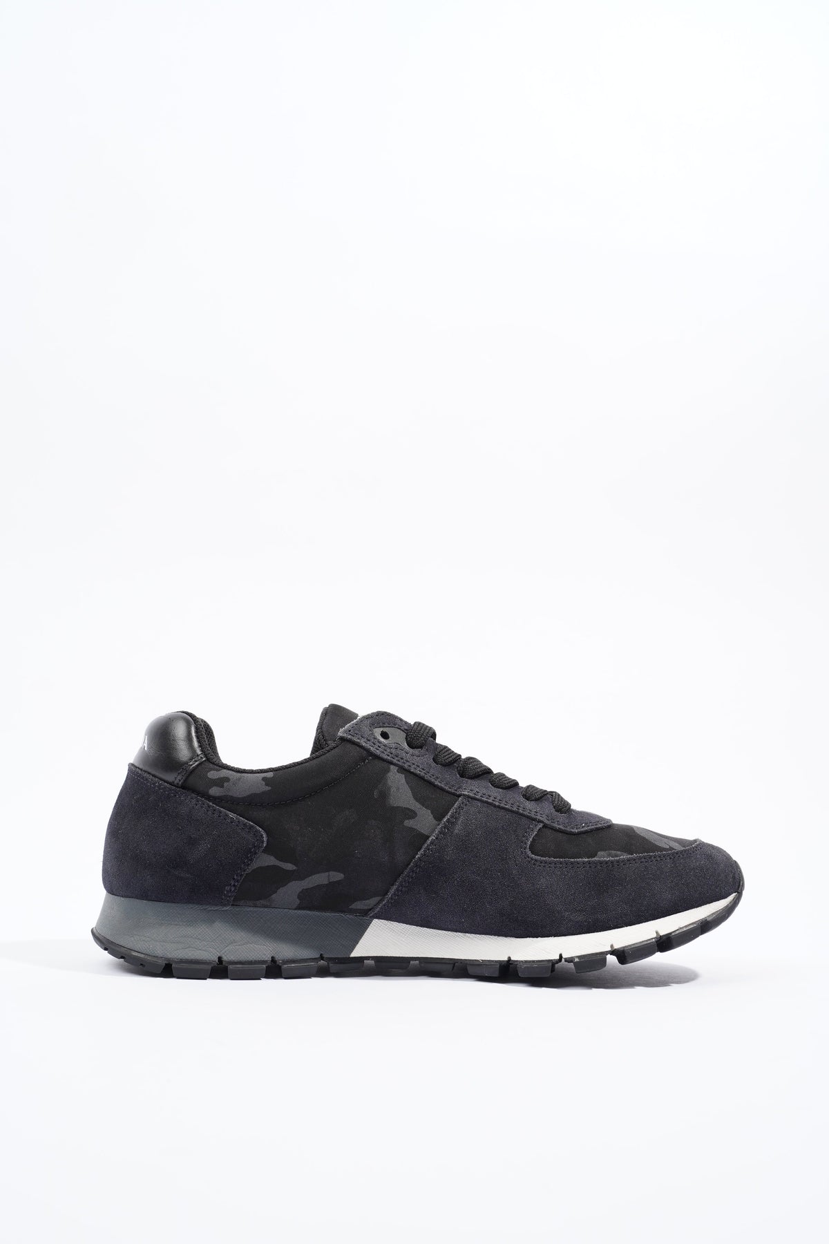 Prada camo on sale runners navy suede