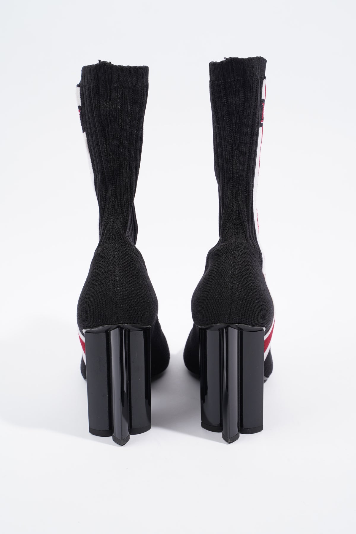 LOUIS VUITTON Silhouette Ankle Boot Black. Size 38