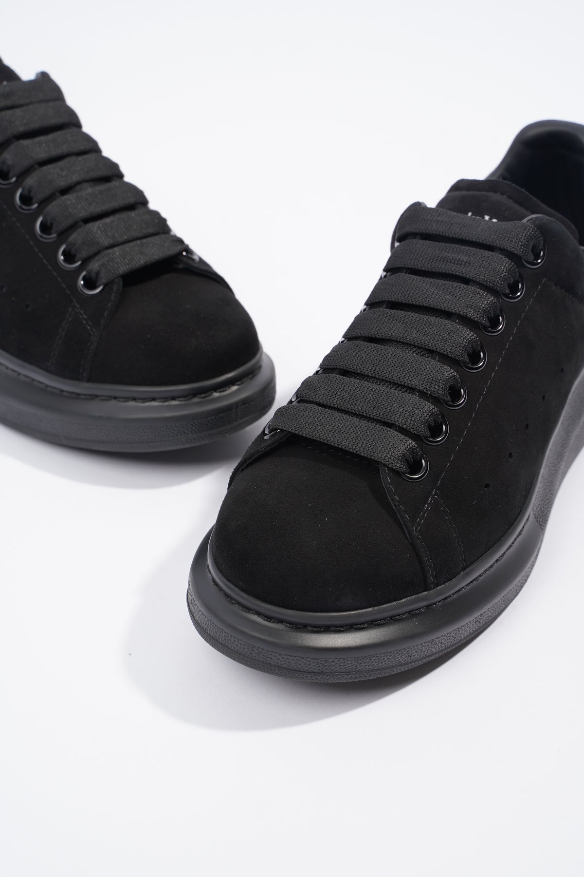 Alexander mcqueen suede on sale black