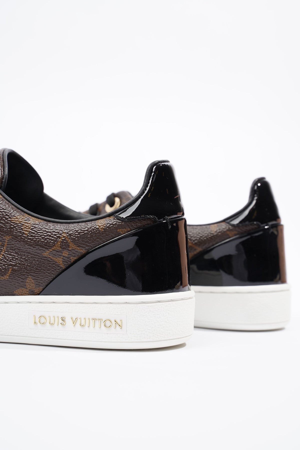 Louis Vuitton FRONTROW Sneaker, White, 40