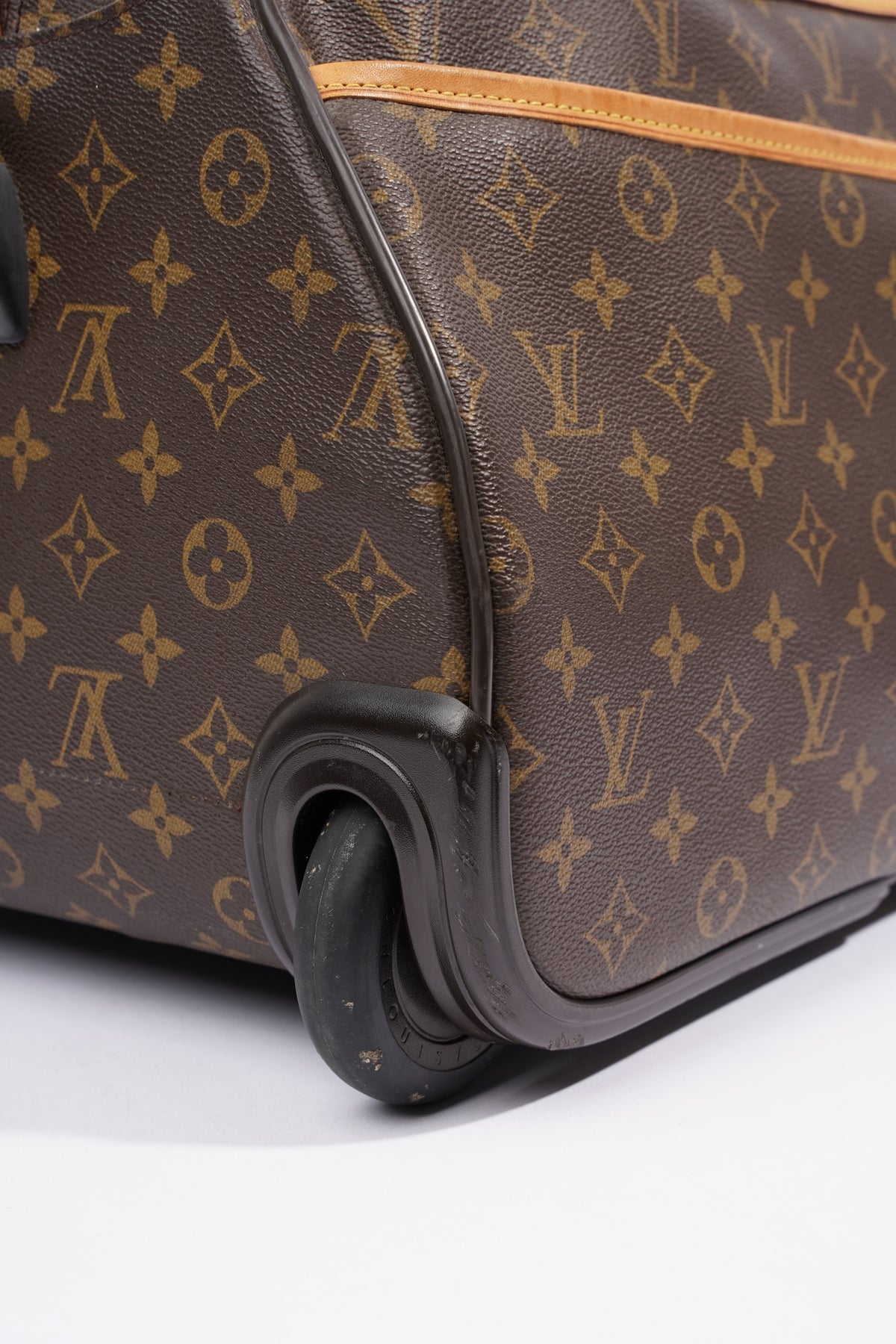 LOUIS VUITTON Travel bag Eole 50 cm in Monogram canva…