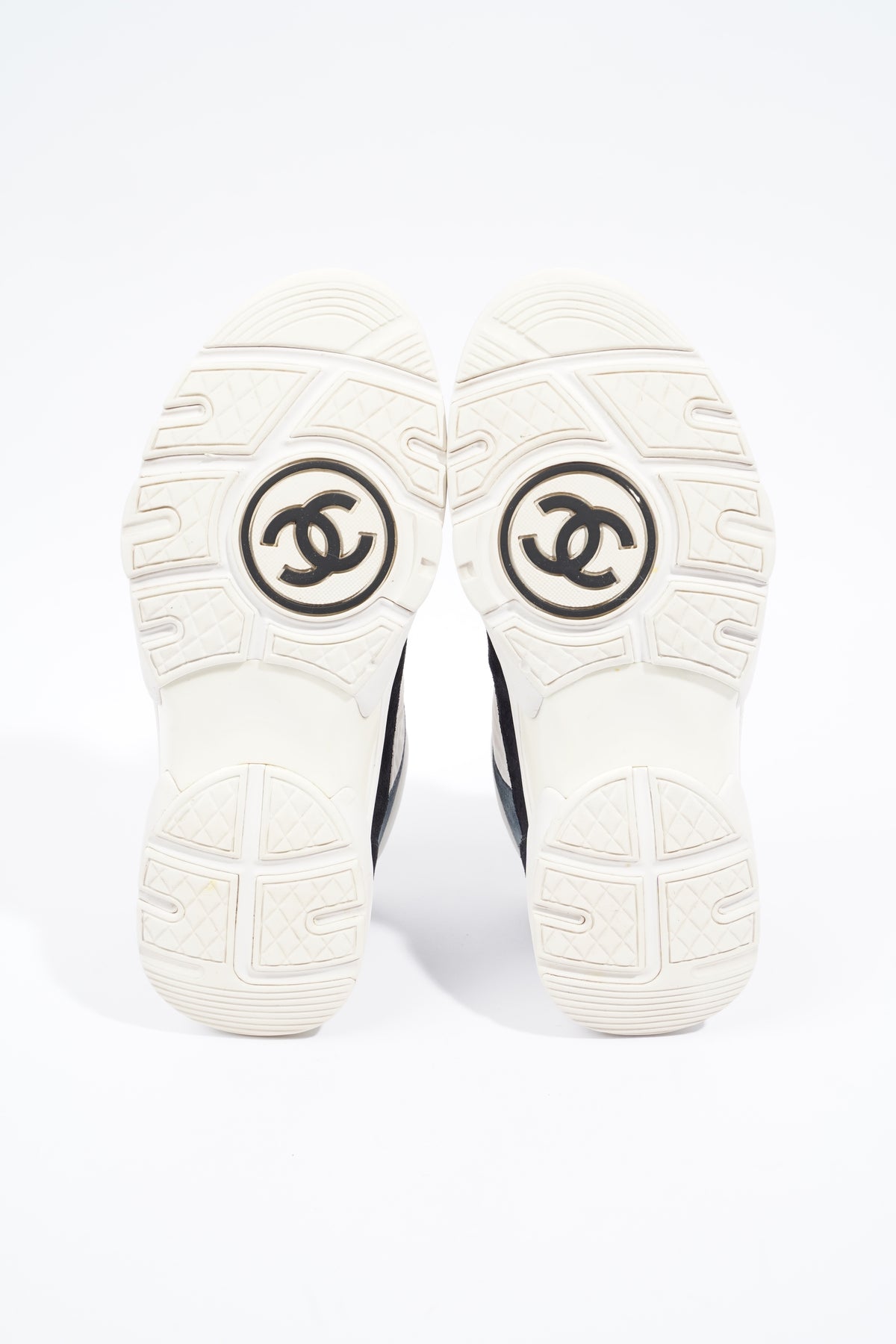 Chanel CC Runner White / Black / Orange EU 37 / UK 4 – Luxe Collective