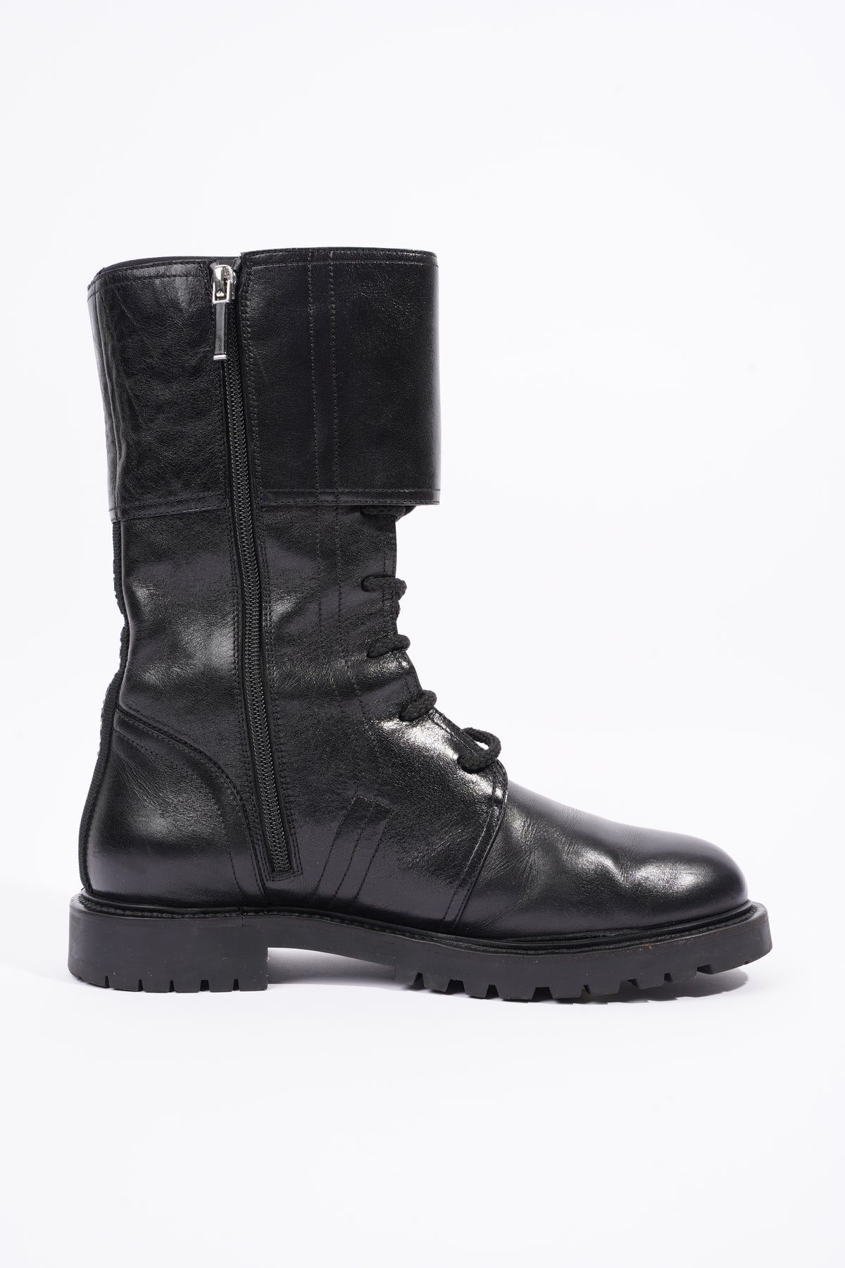 Leather biker boots Louis Vuitton Black size 38.5 EU in Leather