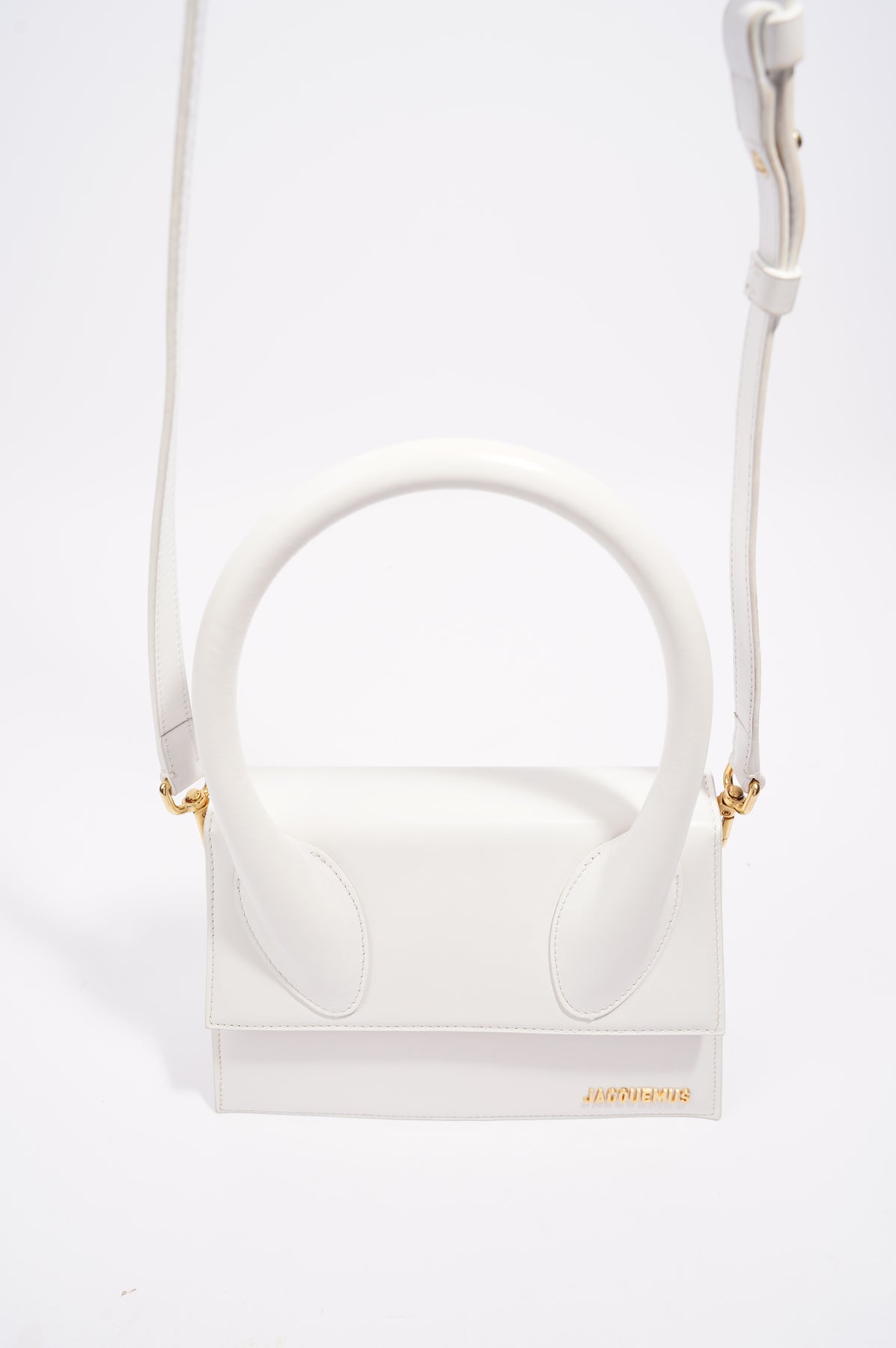 Jacquemus Womens Le Grand Chiquito Bag White Leather – Luxe Collective