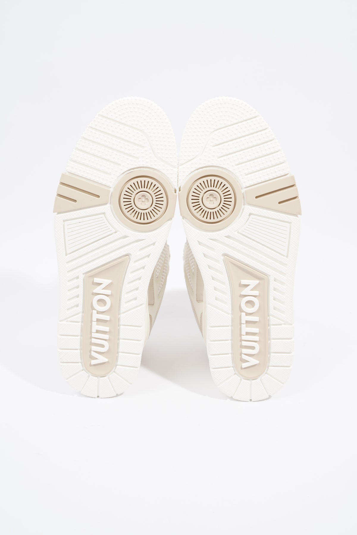 Louis Vuitton Mens Skate Sneaker Beige / White EU 41 / UK 7 – Luxe