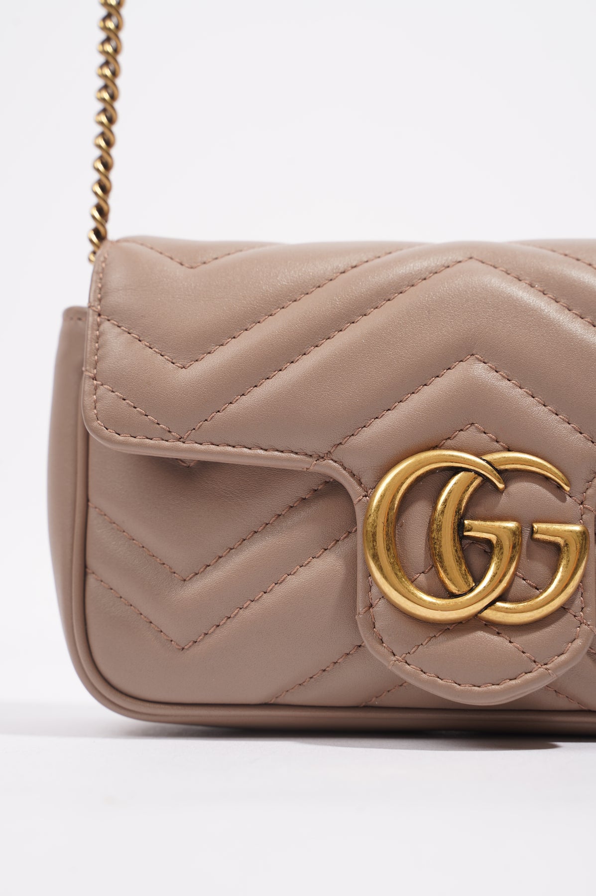 Gucci GG Marmont Flap Bag Matelasse Leather Mini Pink 2333197