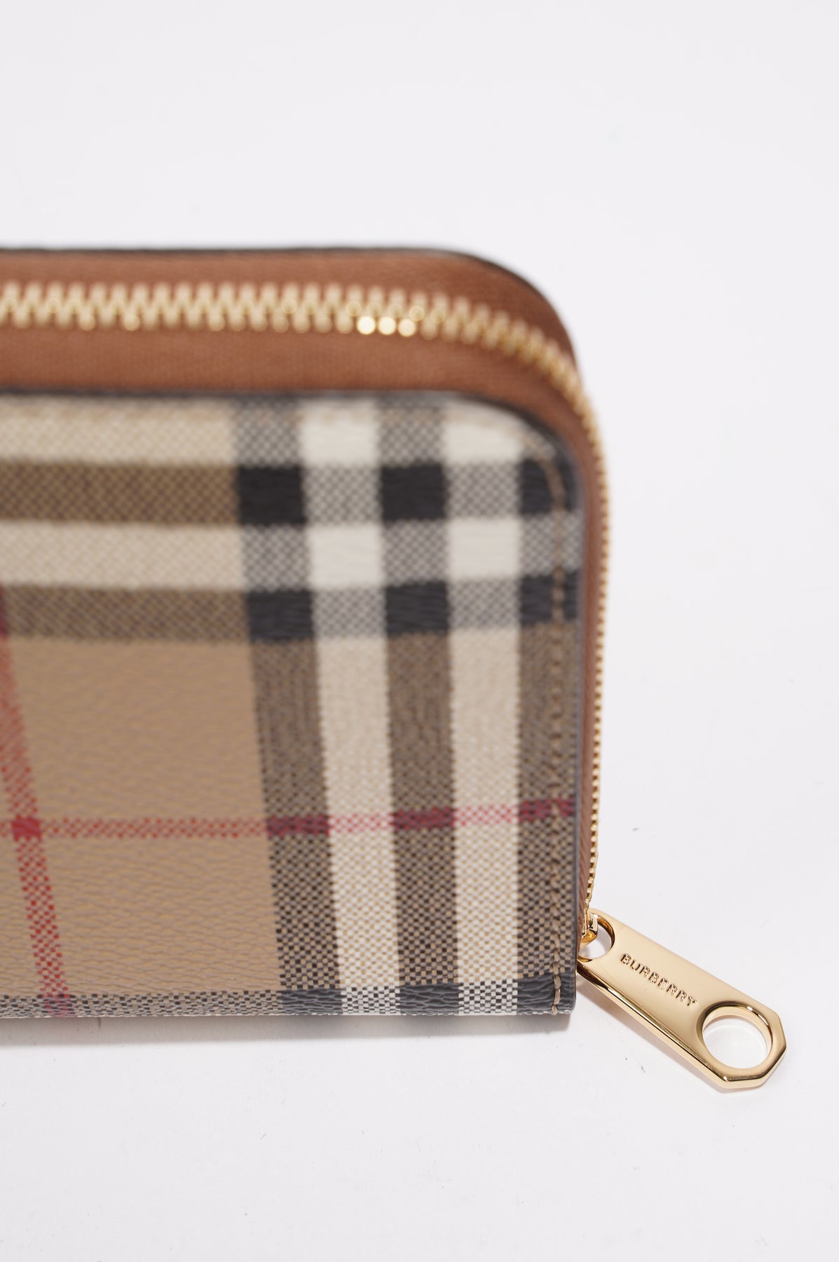 Burberry Wallets and cardholders for Women | Online Sale up to 60% off |  Lyst