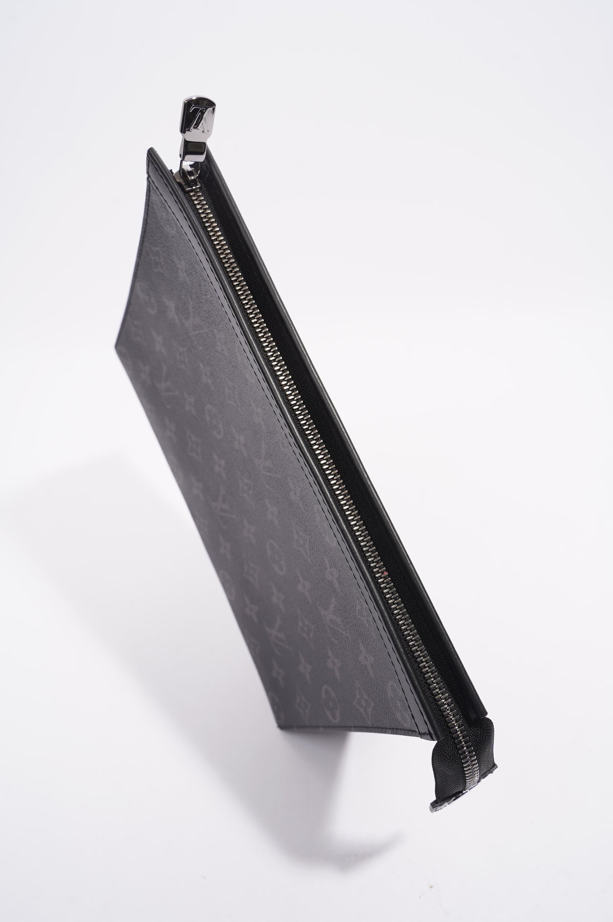 Louis Vuitton - Pochette Voyage Souple - Monogram Canvas - Eclipse - Men - Luxury