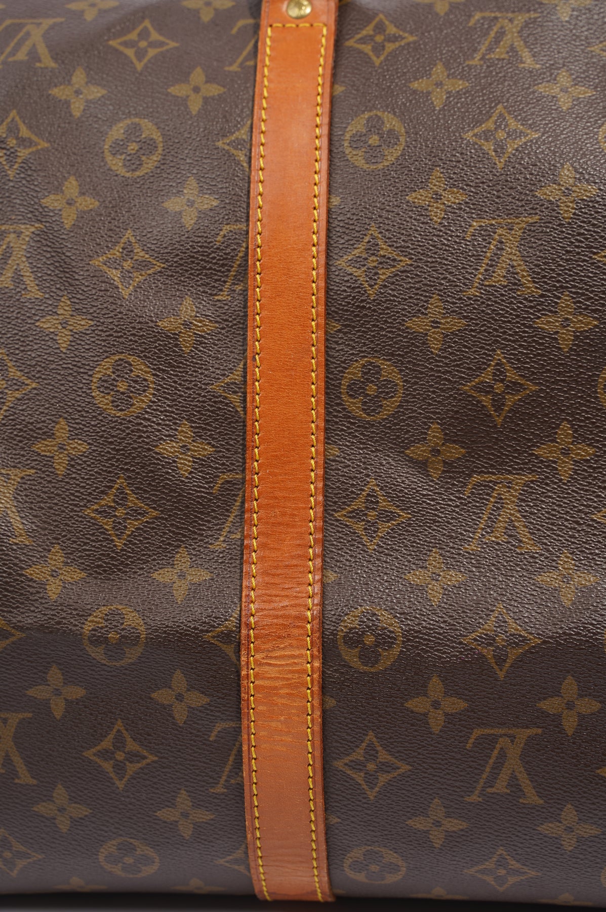 100% Authentic- Louis Vuitton KEEPALL BANDOULIÈRE 55 in Monogram!