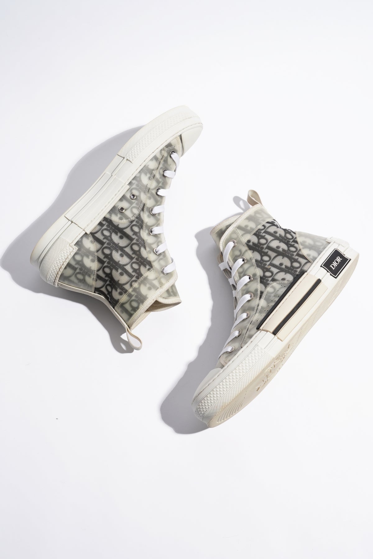 Converse x hotsell dior uk