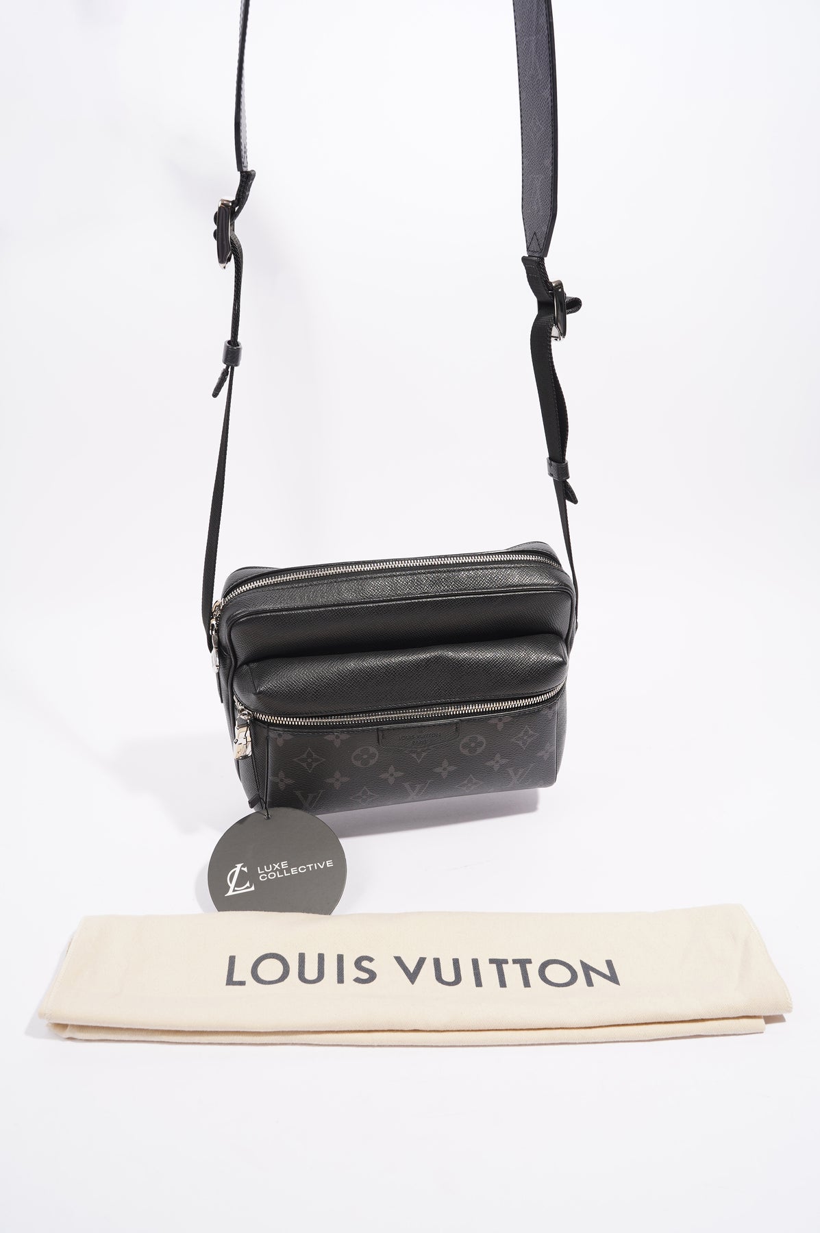 LOUIS VUITTON Authentic Men's Odyssey Shoulder Bag Messenger MM  Eclipse Black