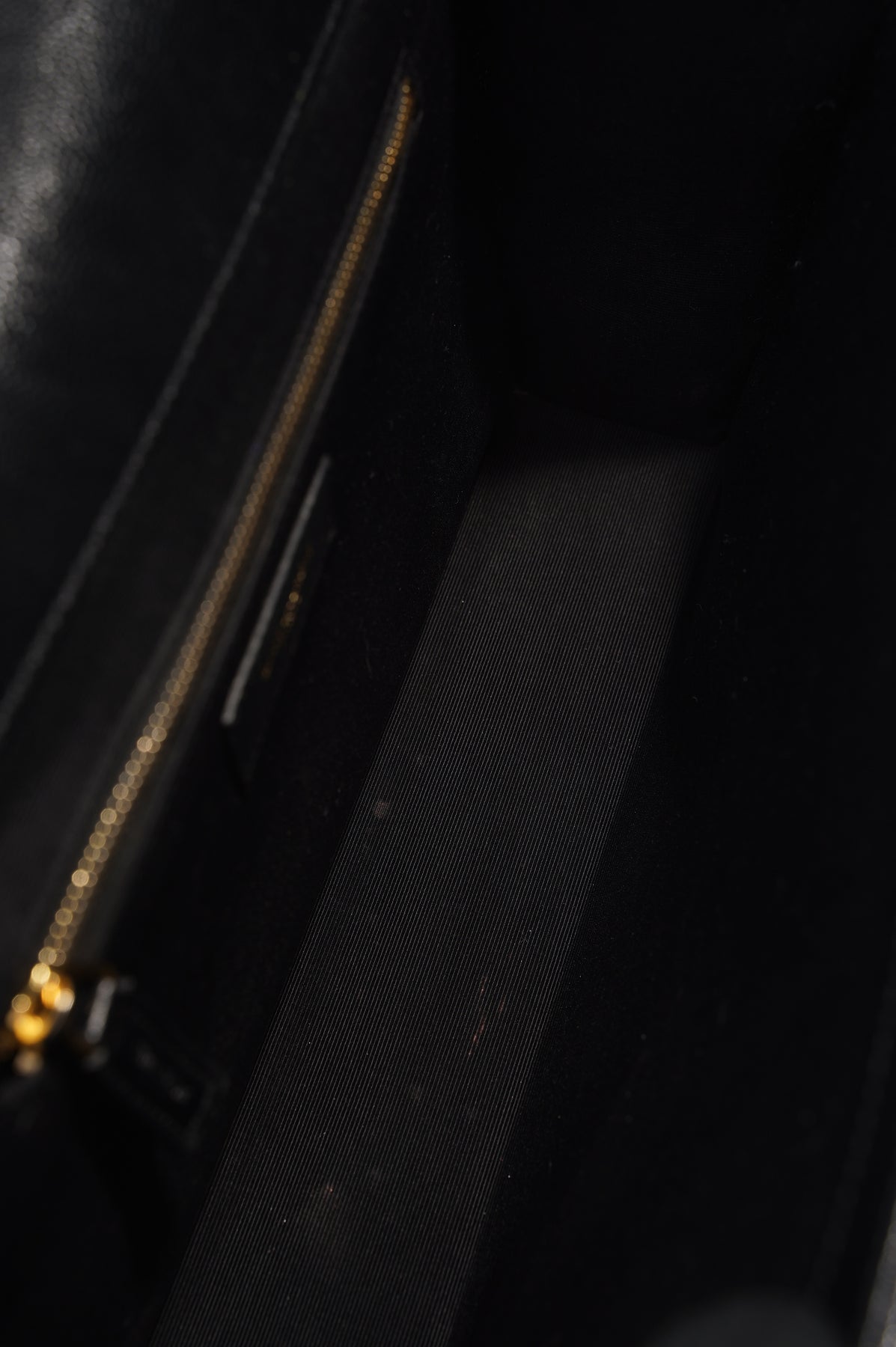 Saint Laurent Envelope Bag Black Small – Luxe Collective