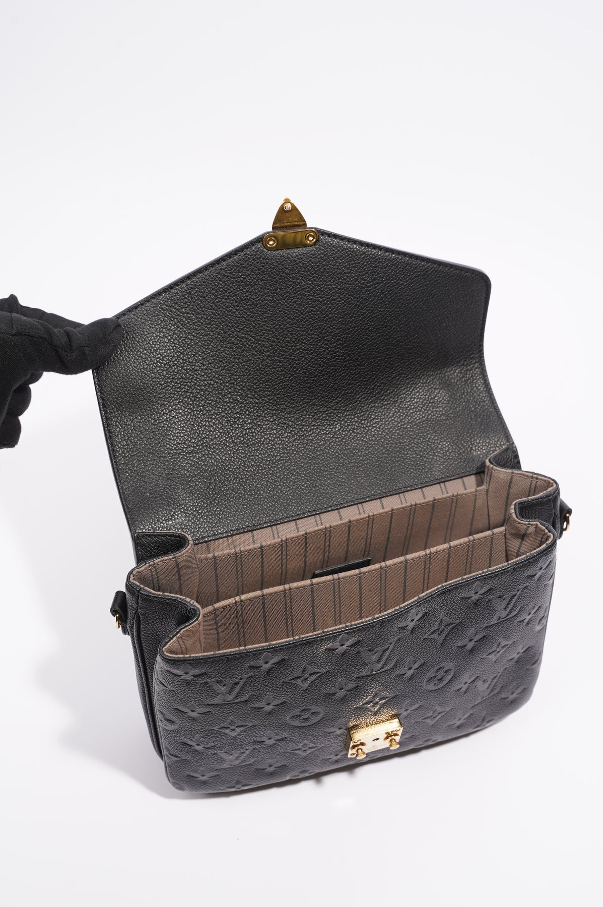 Louis Vuitton Pochette Metis Bag Empreinte Leather – Luxe Collective
