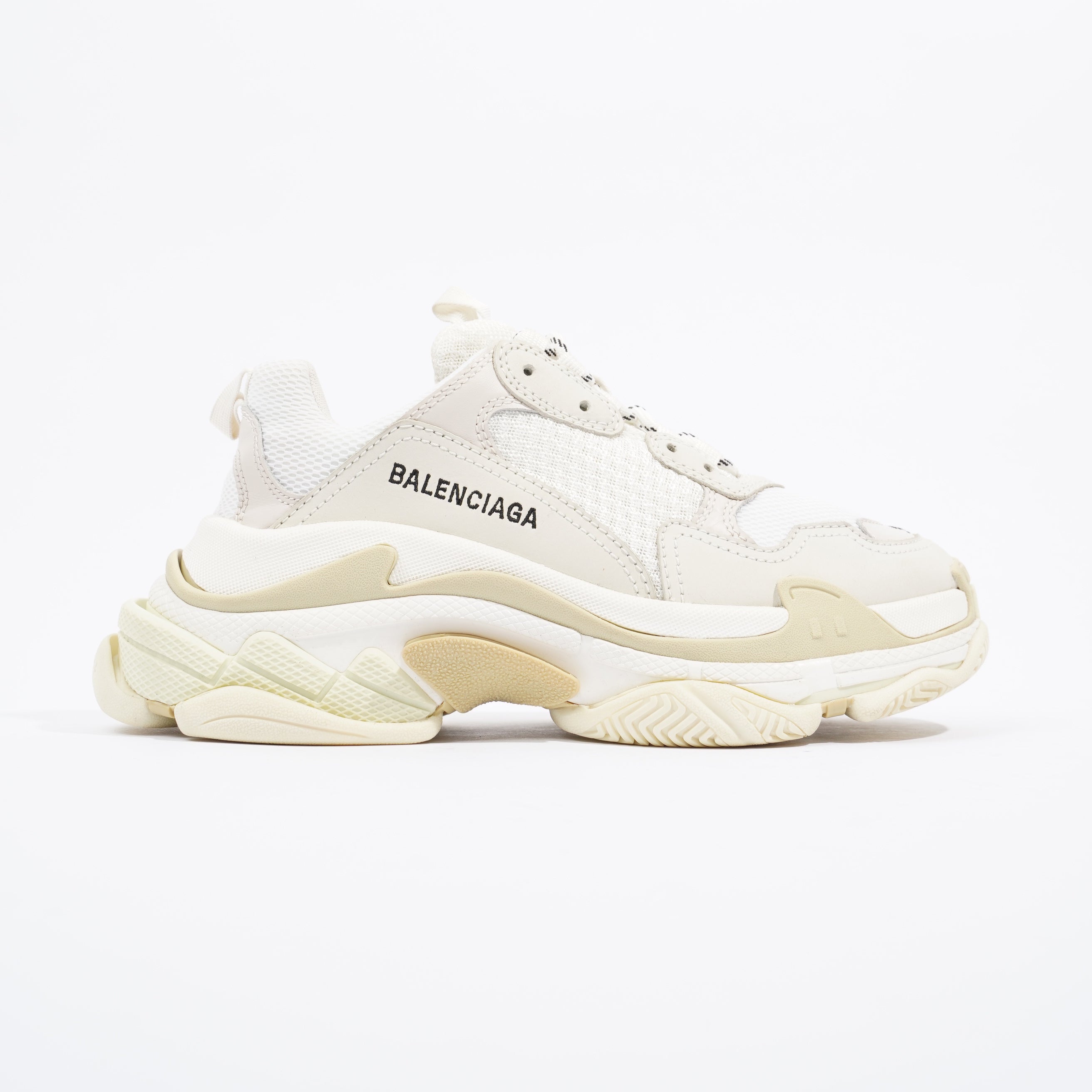 Balenciaga triple hot sale s white beige