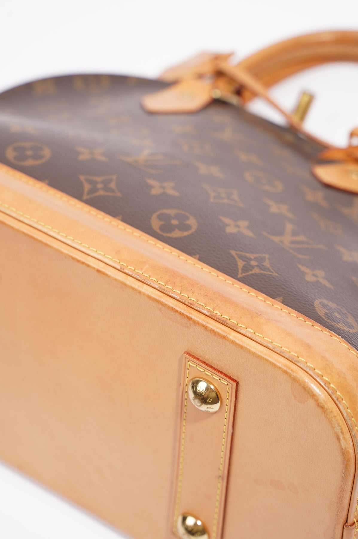 Louis Vuitton Monogram Canvas Moon Alma Bag - Handbag | Pre-owned & Certified | used Second Hand | Unisex