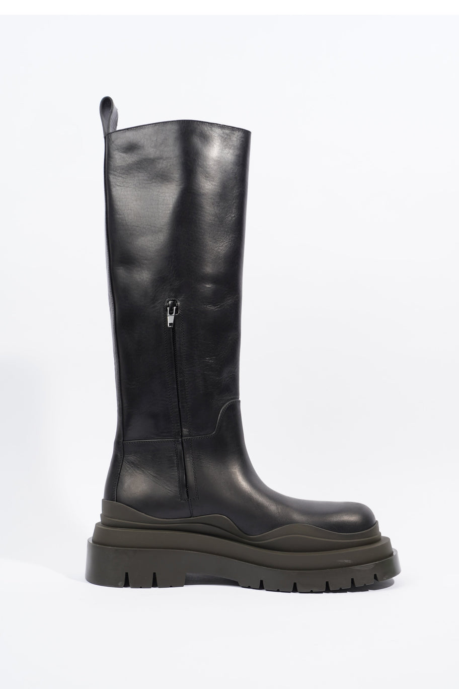 Bottega Veneta Chelsea Tire Boot Black Leather EU 39 / UK 6 Image 4