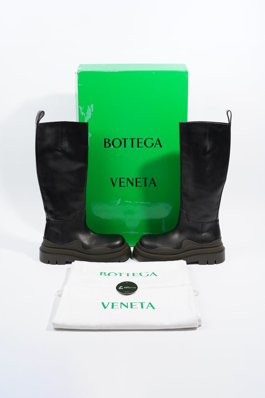 Bottega Veneta Chelsea Tire Boot Black Leather EU 39 / UK 6 Image 9