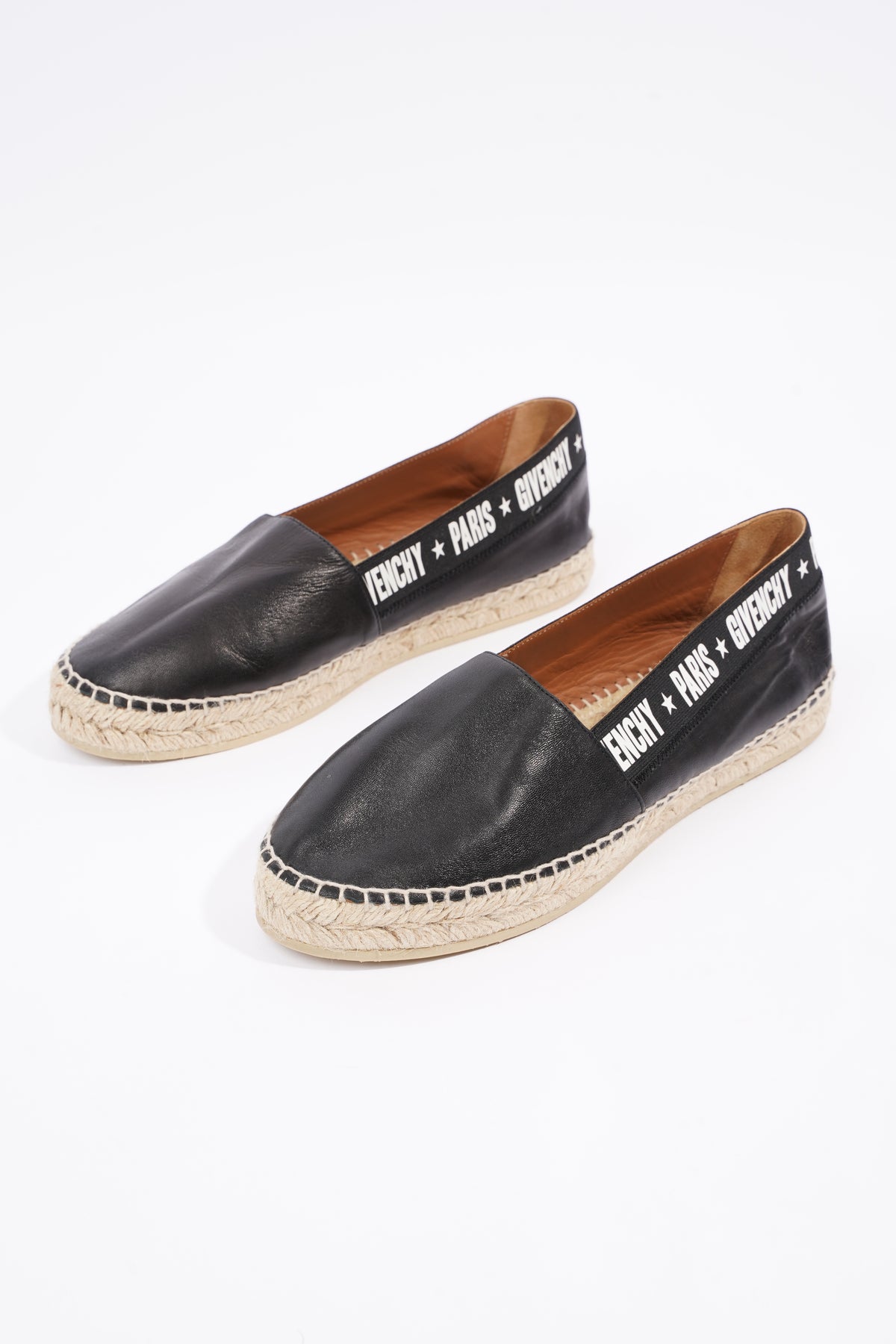 Espadrilles givenchy store